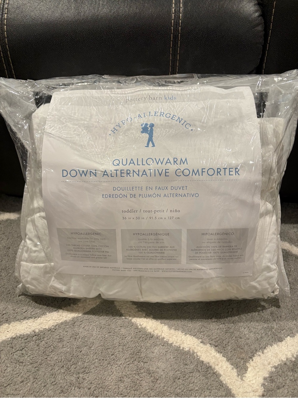 Pottery Barn Kids White Quallowarm Down Alternative Comforter - Toddler